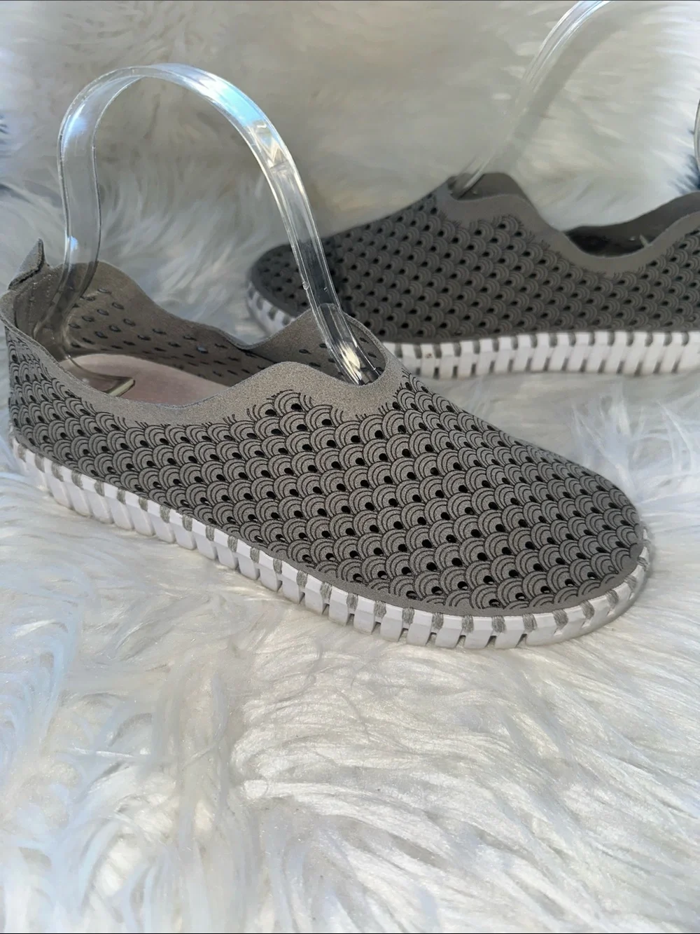 Ilse Jacobsen Tulip Perforated Slip On Sneakers Shoes